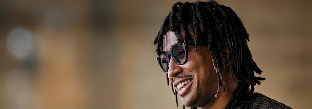 Oakley Meta Transitions lifestyle urban